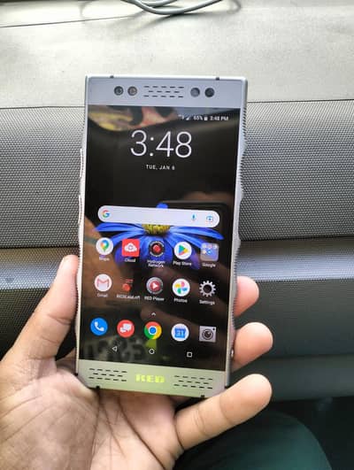 Red hydrogen one 6/128 CP approved 10/9 battery out class