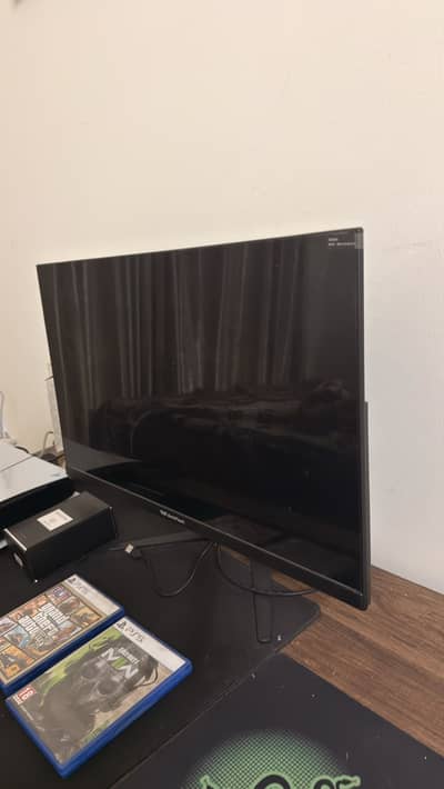 DarkFlash Gaming Monitor/ TV  (H2706)