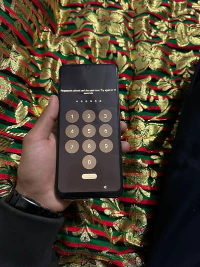 4/128 2 month home use mobile