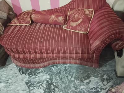 Dewaan couch for sale