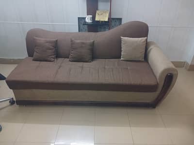 Dewan Like New Very less Use