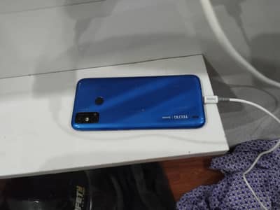 techno spark 6   4/64 box K sath