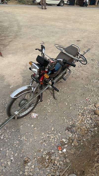 2023 MODEL HAN URGENT SALE HAN NEED CASH