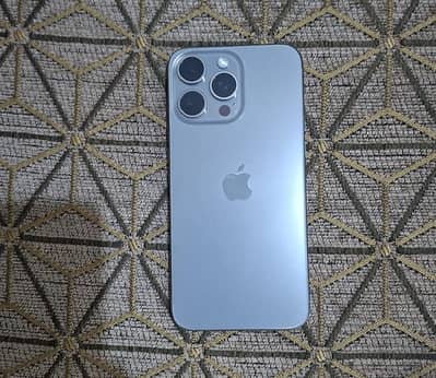 iphone 15 pro max with box and Charger