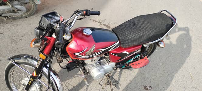 [Honda] (cg 125) [model2015] [0-3-2-8-1-3-4-0-2-6-6]condition 10/10