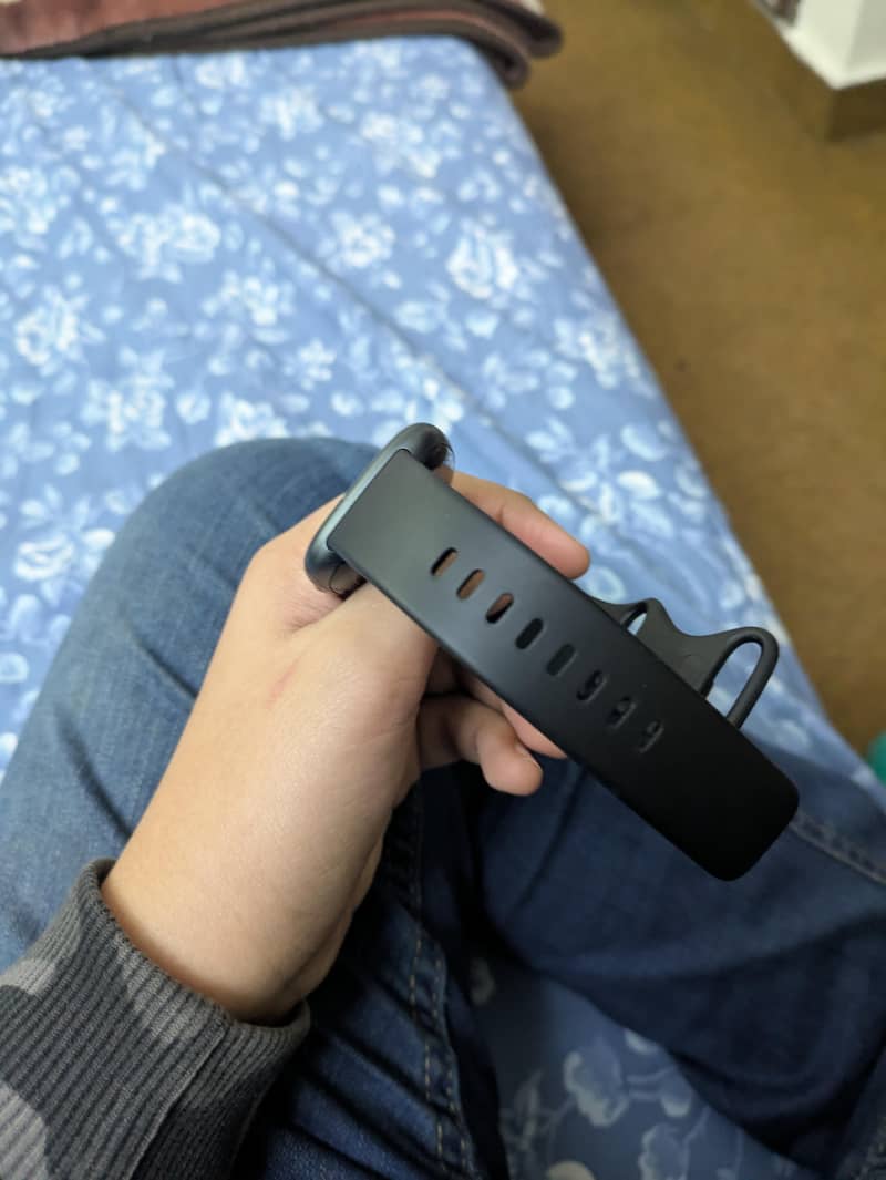 new Fitbit versa 4 3