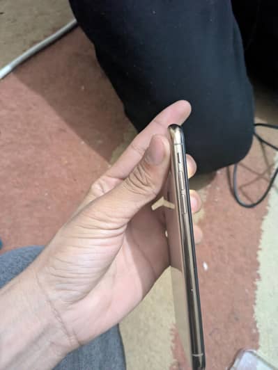 iphone xs esim working