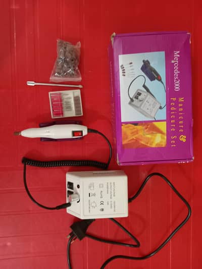 Mercedes 2000 Electric Professional Manicure Pedicure Set