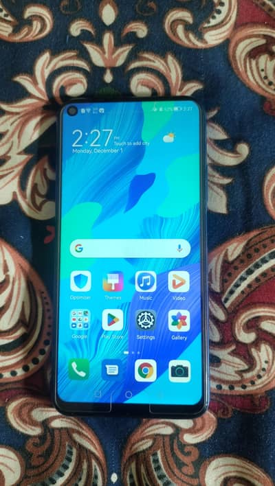 nova 5t 8/ 128 for sale . all is good