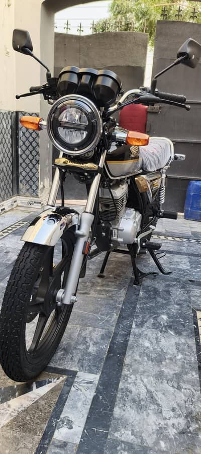 Honda CG150 New condition CG150 for sale(argent sale)whtsp 03451789197