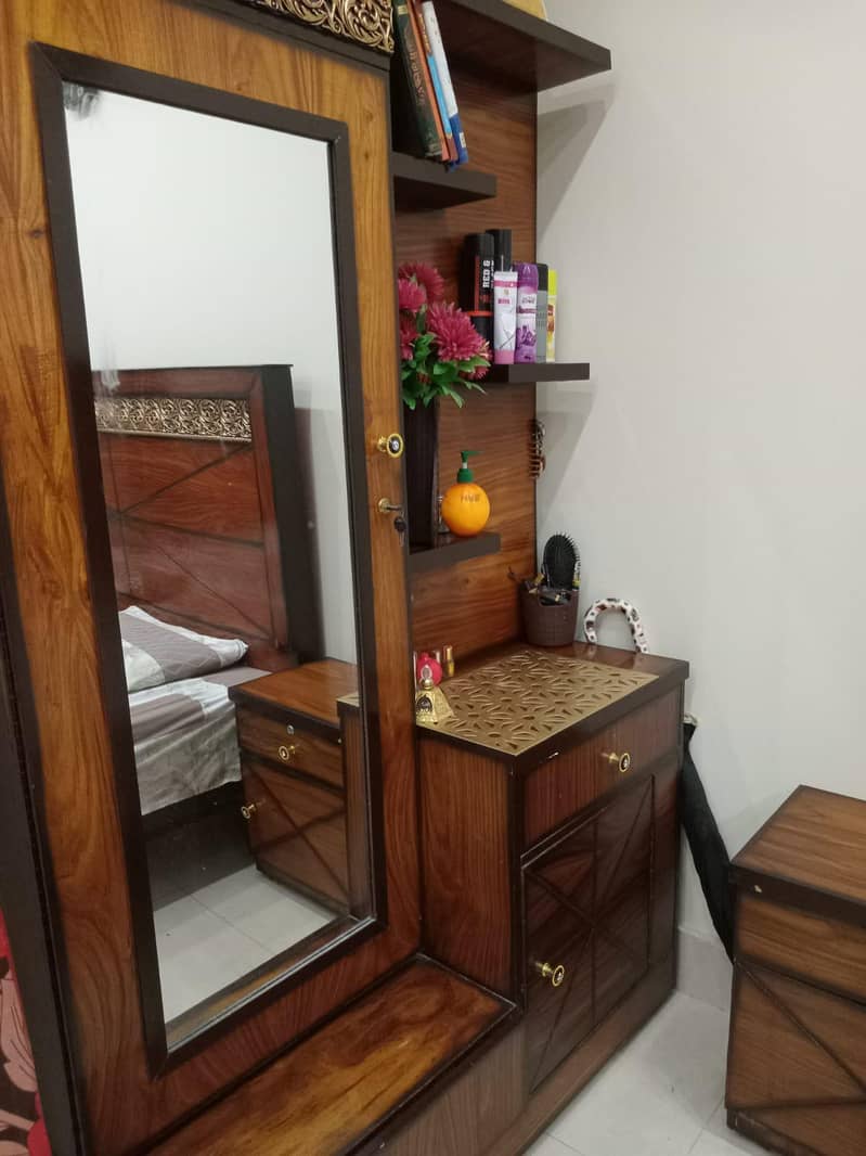 Bedset with Dressing Table 6