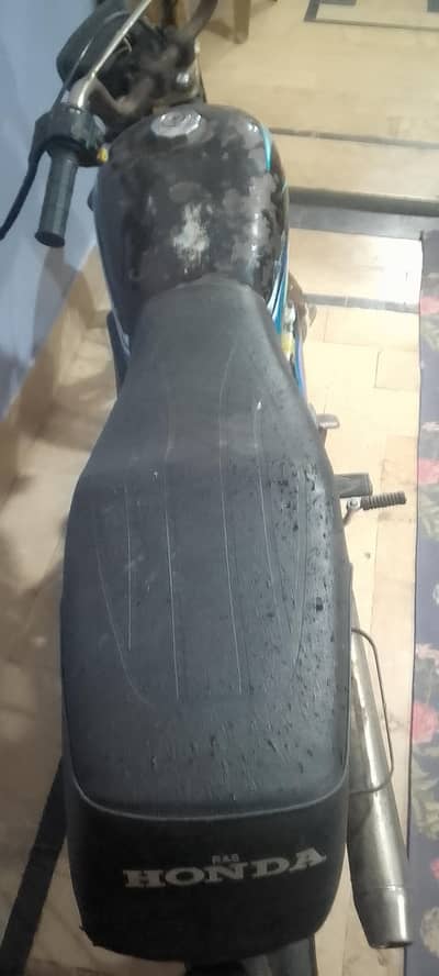 ok bike h enjun me koi Kam nhi h smooth running h scplc clear h