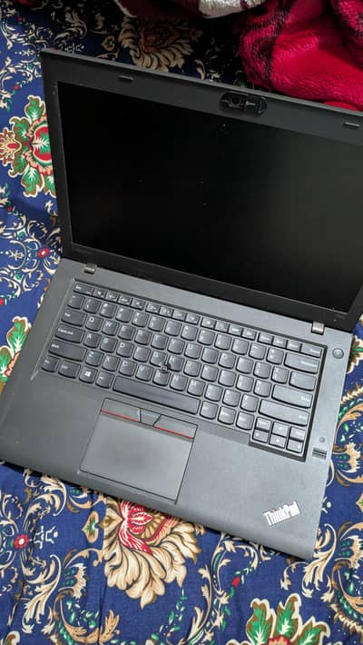 Lenovo Thinkpad core i5 6th generation 8gb 256gb