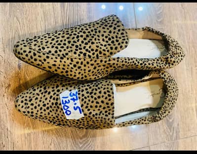 price only 1000/- Comfortable imported shoes انباکس میں رابطہ کریں