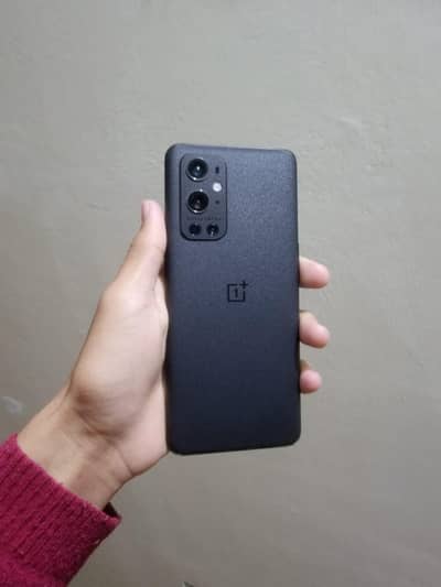 OnePlus 9pro dual sim approved 12/ 256.
