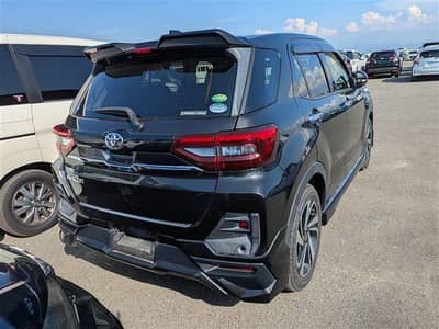 Toyota raize z premium