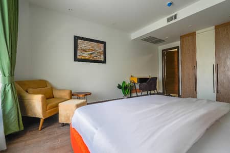 Penta Square Modern Three Bedroom Apartment