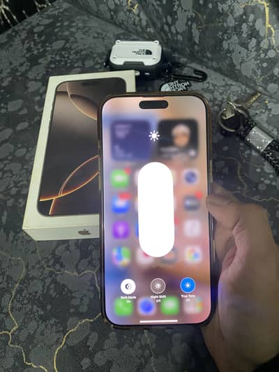 iPhone 16 pro max 256 gb desert titanium