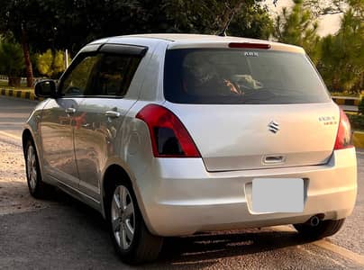 Suzuki Swift 1.3 DLX 2012 Manual Transmission