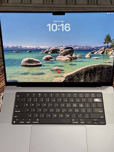 MacBook Pro M1 Max 16”64/1tb 87%health