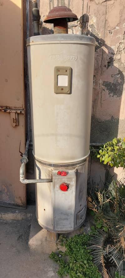 Good condition 25 Gallon Nasgas Geyser