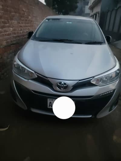 Toyota Yaris CVT 1.5 ATIV X push start full option