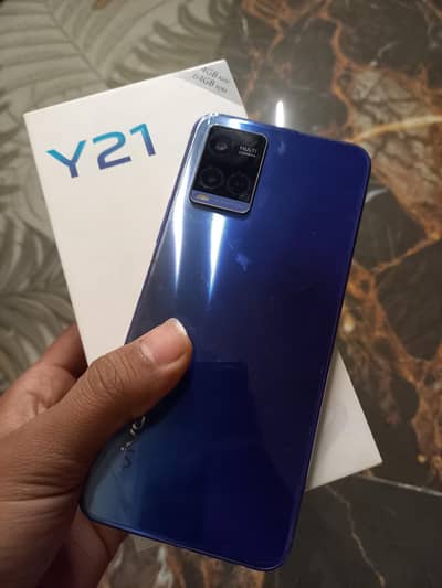Vivo y21 with box