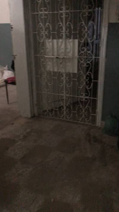 1 big room 1 kitchen 1 bathroom 15000 electric waterk sath 2 month ADV