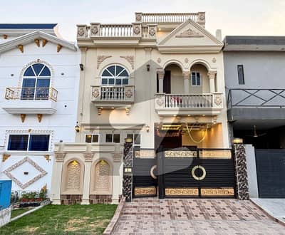 Prime Location 5 Marla Spacious House Is Available In Citi Housing Society For sale