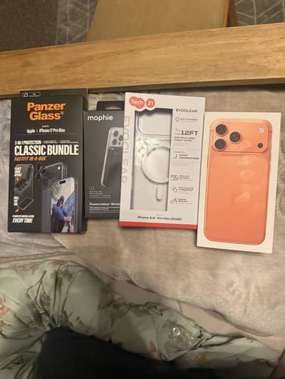 I phone 17 pro max 256gb with all accessories