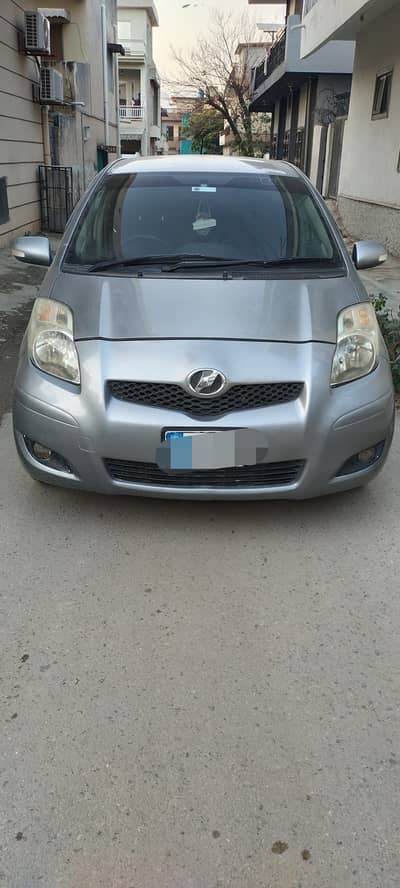 Toyota vitz model 2010 reg 2014 total orignal 6 airbag