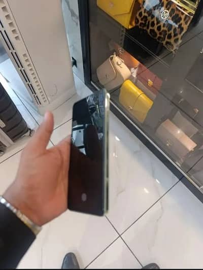 vivo y100 8 GB ram 128 GB memory 0307/9460/341