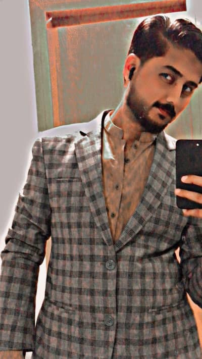 I phone 7 non PTA  32 gb health 84 03442208281 whatts up per rabta kry