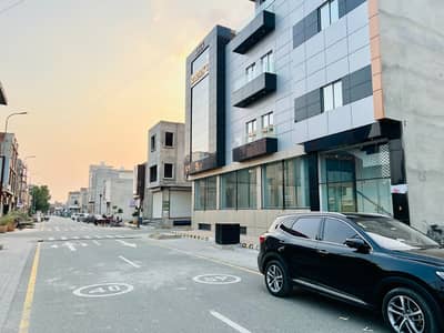 Brand New 5-Floor Scorpions Plaza Available for Rent Prime Location in Faisalabad Location: Makkah Commercial Market, 208 Chak Road, Faisalabad