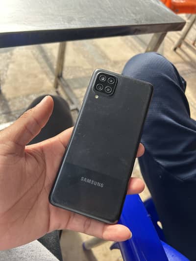 Samsung a12