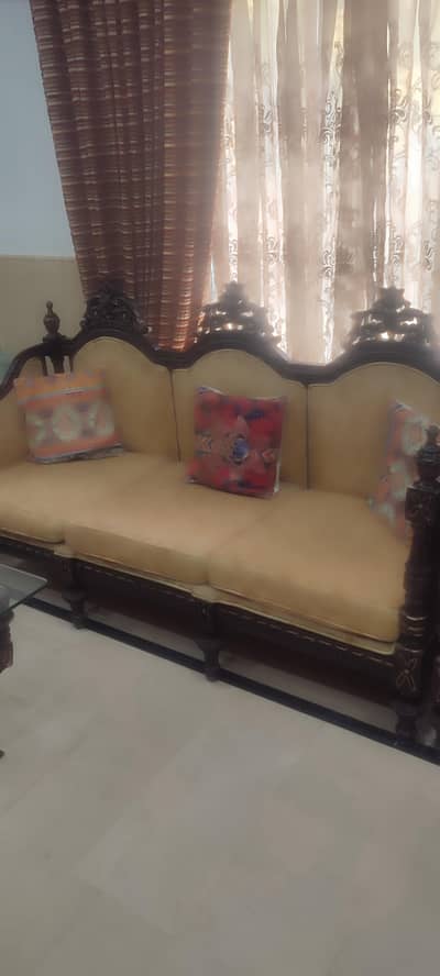 jhoola n 7 seater sofa