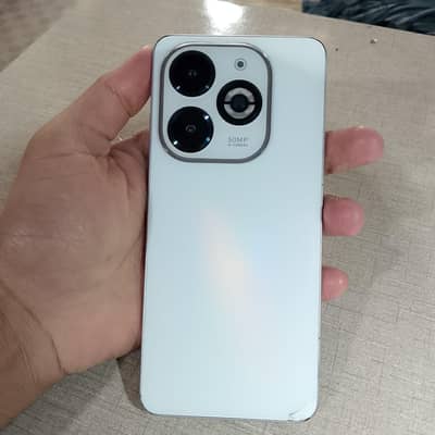 INFINIX SMART 8 PLUS  with box