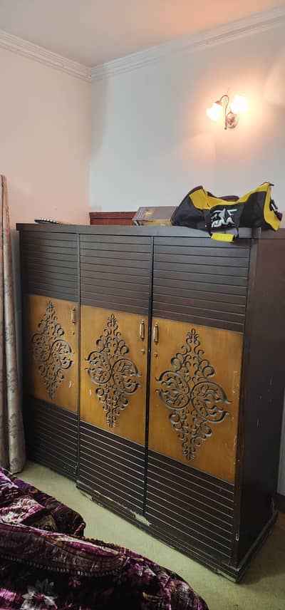 almari 3 door big size