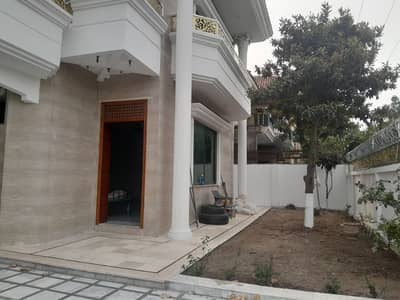 F-10 Full House 4/Bedroom Prime Location Corner House Fully Marble Floor Reasonable Rent
