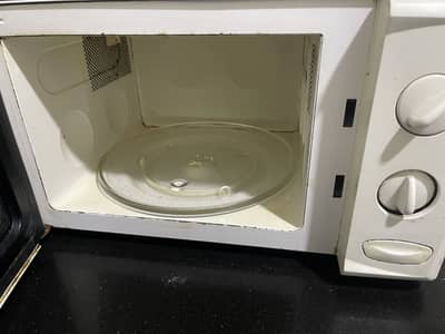 Microwave oven