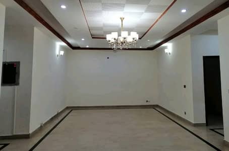 1 Kanal Lower Portion In Marghzar Officers Colony For rent