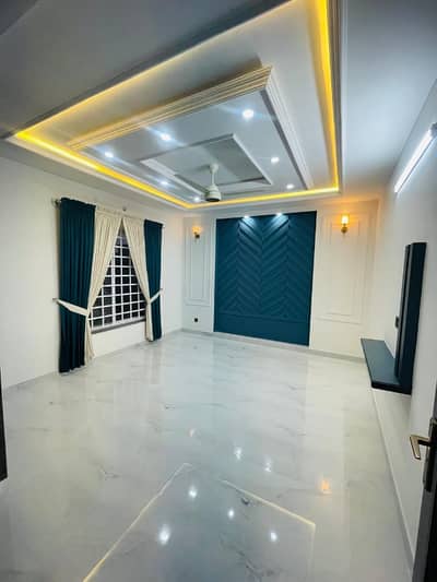 Prime Location 12 Marla Upper Portion In Bahria Town - Chambelli Block