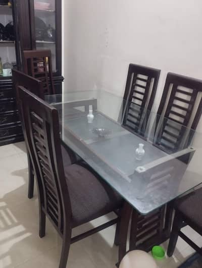 Dinning table with chairs