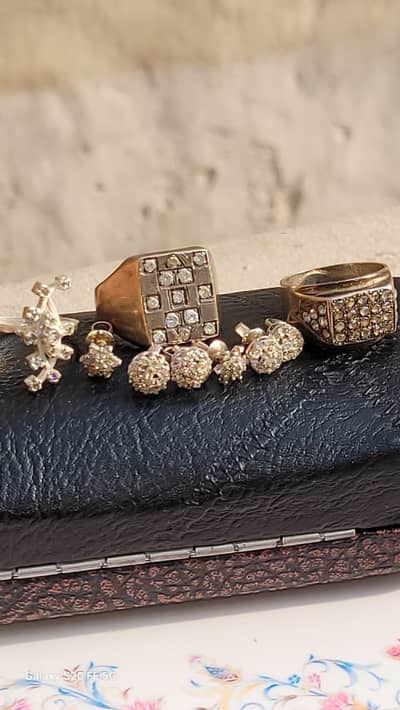 ANTIQ WORLD JEWEELRY OF DIAMOND IN DIF. SIZE AND PRICE BEST COND TON