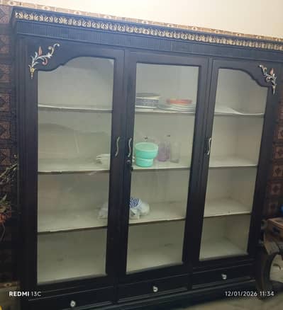 crockery wardrobe Chinioty made