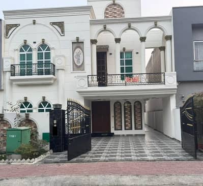 A new house with Spanish design is for sale