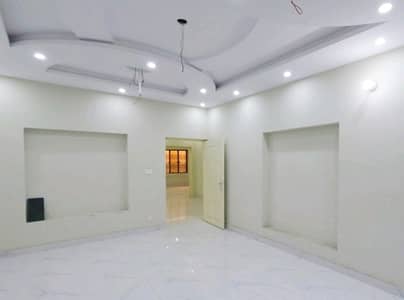 10 Marla House Is Available For sale In Allama Iqbal Town