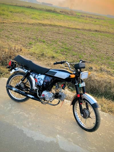 United 2014 Model 10/10 condition