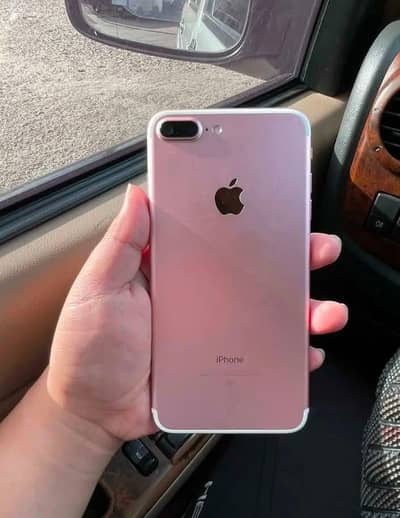 iphone 7 plus 128 GB my WhatsApp number 0320-82-95-997