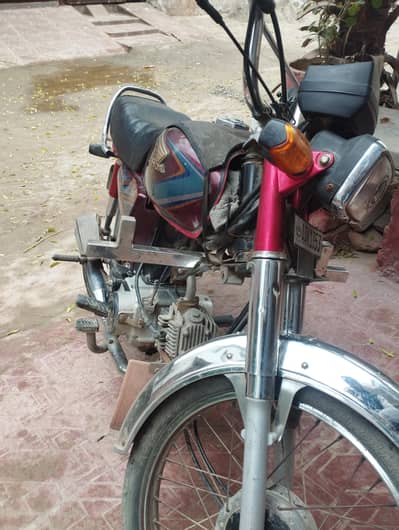 Honda CD 70 19 model in lush condition